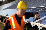 Non-Profit Installs Solar Panels in Low-Income Neighborhoods